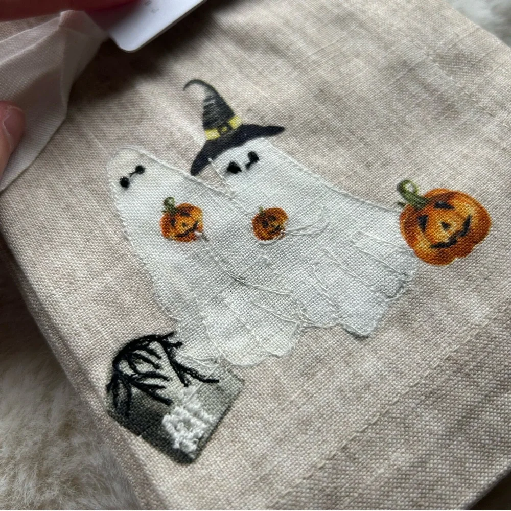 Pottery Barn Halloween 4 Napkins The Scary Squad 20” x 20” Square NWT